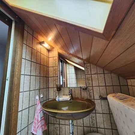 Apartment Zuhause Bei Uns Im Schlafzimmer L