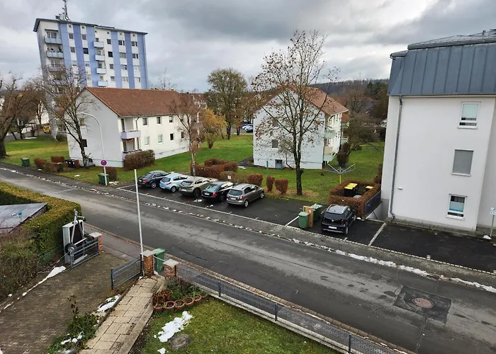 Zuhause Bei Uns Im Doppelzimmer L *
